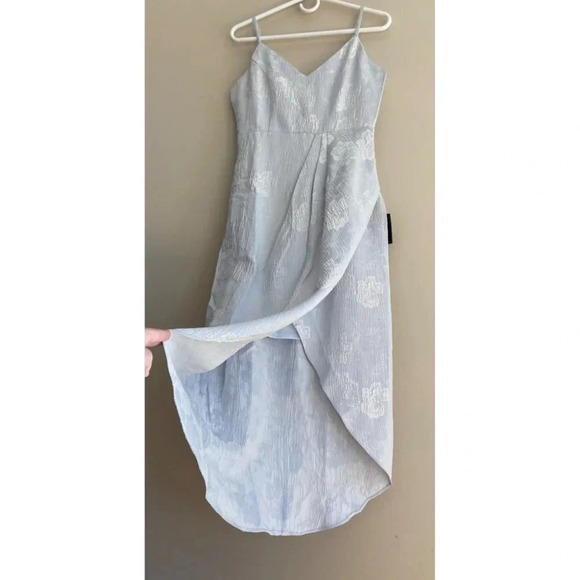 Lulu's Truly Exquisite Light Blue Jacquard Tulip Midi Dress Size Medium NWT - Picture 6 of 13